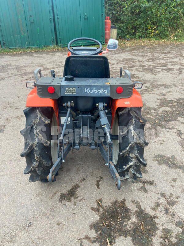 KUBOTA COMPACT TRACTOR - Image 4