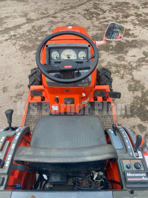 KUBOTA COMPACT TRACTOR - Image 6