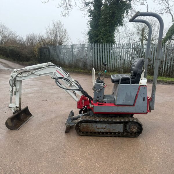 2002 TAKEUCHI TB075 MICRO EXCAVATOR